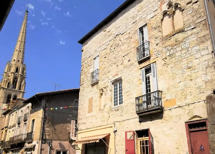 Maison De Caractere Dans La Bastide Foyenne