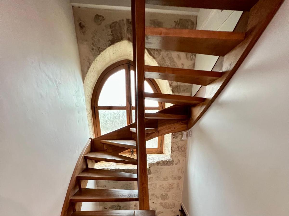 Maison De Caractere Dans La Bastide Foyenne Villa